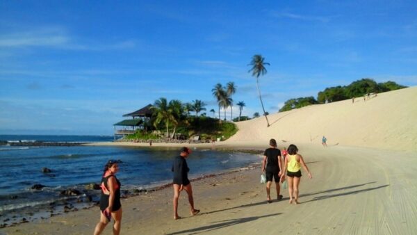 Praia de Genipabu com Aquário Natal